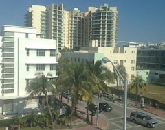 Geneva Hotel (Miami Beach, USA)