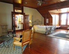 Hotel Grand Manor Luxury Mansion Suites -1000 Sq Ft King & Queen (Galveston, Sjedinjene Američke Države)