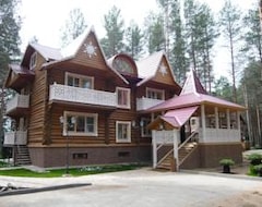 Căn hộ có phục vụ Domik Zemleprohodtsev Guest House. (Veliky Ustyug, Nga)