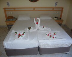 Khách sạn Hotel Mari (Titreyengöl, Thổ Nhĩ Kỳ)