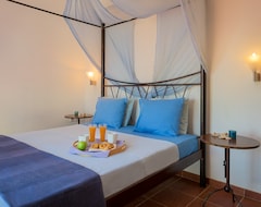 Hotel Cristelia Luxury Sea Front & Pool Villa (Lachania, Greece)