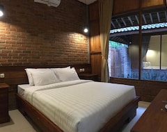 Khách sạn Cempaka Villa Ii (Magelang, Indonesia)