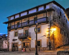 Hotel La Casa Chacinera (Candelario, Spain)