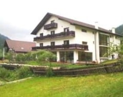 Guesthouse Pension Conacul Vanatorului (Moeciu de Sus, Romania)
