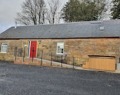 Cijela kuća/apartman Inviting 2-bed Barn With Hot Tub Near Muirkirk (Cumnock, Ujedinjeno Kraljevstvo)
