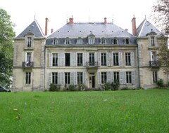 Bed & Breakfast Château de Bessey-Les-Citeaux (Bessey-lès-Cîteaux, Pháp)