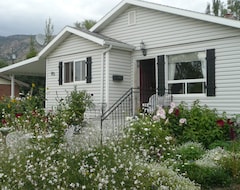 Tüm Ev/Apart Daire Beautiful small Garden Surrounding This Little Home. Clean and Comfortable. (Brigham City, ABD)