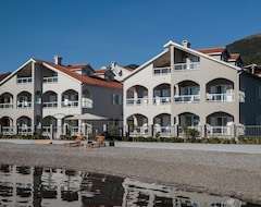 Hotel Apartments Mala Laguna (Tivat, Crna Gora)