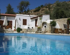 Otel Avalon Village Houses (Limasol, Kıbrıs)