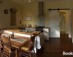 Entire House / Apartment The Woodsmans Den (St. Arnaud, New Zealand)