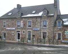 Hotel Auberge Vallee De La Douve (L'Étang-Bertrand, France)