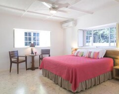 Hotelli Pauline's Apartments (Palm Beach, Aruba)