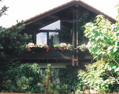 Toàn bộ căn nhà/căn hộ Romantisches Schwarzwaldhaus, Verwunschener Garten , Fachwerkstadt Schiltach (Schiltach, Đức)