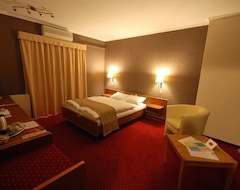 Khách sạn Hotel Amadeus (Budapest, Hungary)