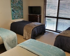 Hele huset/lejligheden Bilinga Beach Break - Holiday House / sleeps up to 12 (Bilinga, Australien)
