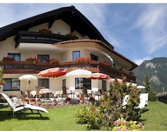 Hotel Pension Schlömmer (Abersee, Austria)