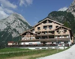 Hotelli Tyrolia (Rocca Pietore, Italia)