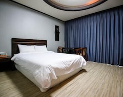 Khách sạn Isabel Motel (Gangneung, Hàn Quốc)
