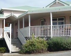 Bed & Breakfast Matakohe House (Matakohe, New Zealand)