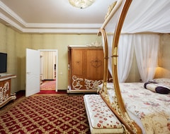 Hotel Sanatoriy Yuzhnoe vzmorye (Sochi, Russia)