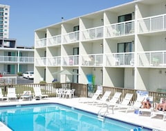 Motel Castaway Beach Inn & Swim Up Bar (North Myrtle Beach, ABD)