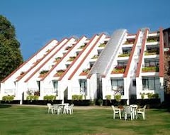 Otel Valley View Beacon Resort (Mahabaleshwar, Hindistan)