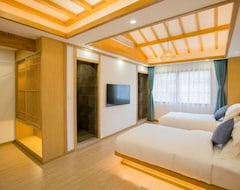 Hotel Jian She (Lijiang, China)