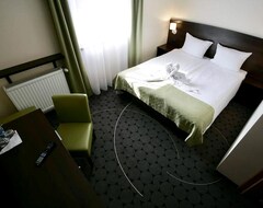 Hotel Travel (Krakov, Poljska)