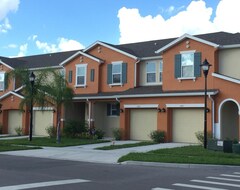 Hotel Family Friendly 4 Bedrooms With Gameroom Close To Disney In Compass Bay 5103 (Kissimmee, Sjedinjene Američke Države)