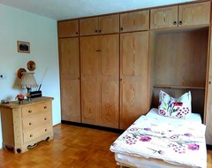 Cijela kuća/apartman Lovingly Furnished Apartment With Wi-fi (Mittenwald, Njemačka)