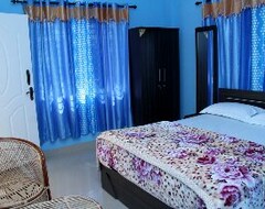 Hotelli Aathishaya HolidayInn (Marayur, Intia)