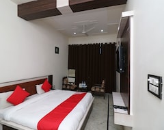 Hotel OYO 24879 Partap Inn (Agra, India)