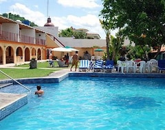 Hotel Balneario San Juan Cosalá (Jocotepec, Mexico)