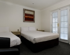 Hotelli Hotel Waterloo Bay (Wynnum Manly, Australia)