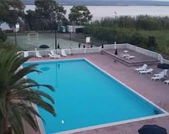 Khách sạn Adriatica Village Club (Lesina, Ý)