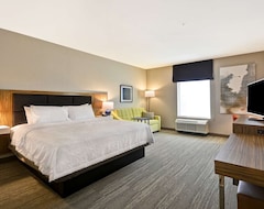 Khách sạn Hampton Inn & Suites Detroit/Warren (Warren, Hoa Kỳ)