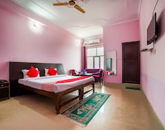 Hotelli Oyo 43978 Nini Residency (Coimbatore, Intia)