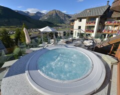 Khách sạn Hotel Baita Montana (Livigno, Ý)
