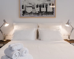 Hotel Two Pillows (Sliema, Malta)