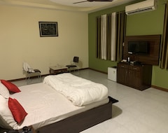 Jvr Hotel (Lucknow, India)