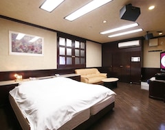 Khách sạn Hotel Rr Adult Only (Yokkaichi, Nhật Bản)