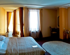 Pioneer Luxe Hotel (Saratow, Rusija)