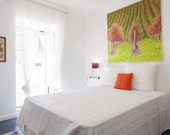 Hotel Feels Like Home - Madragoa Apartments (Lisbon, Portugal)