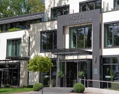 Khách sạn Relais & Chateaux Hotel Burg Schwarzenstein (Geisenheim, Đức)