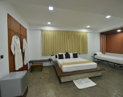 Hotel Athena Lake (Dambulla, Šri Lanka)