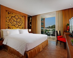 Khách sạn Centara Nova Hotel Pattaya (Pattaya, Thái Lan)