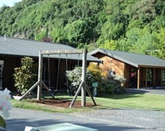 Khách sạn Leith Valley Touring Park (Dunedin, New Zealand)