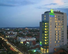 Holiday Inn Express Semarang Simpang Lima, An Ihg Hotel (Semarang, Endonezya)