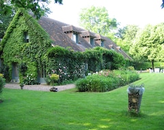 Bed & Breakfast Maison De 2 Chambres Avec Piscine Partagee Jardin Amenage Et Wifi A Saint Branchs (Saint-Branchs, Pháp)