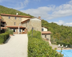 Hotelli Agriturismo Poggio de' Papi (Serravalle Pistoiese, Italia)